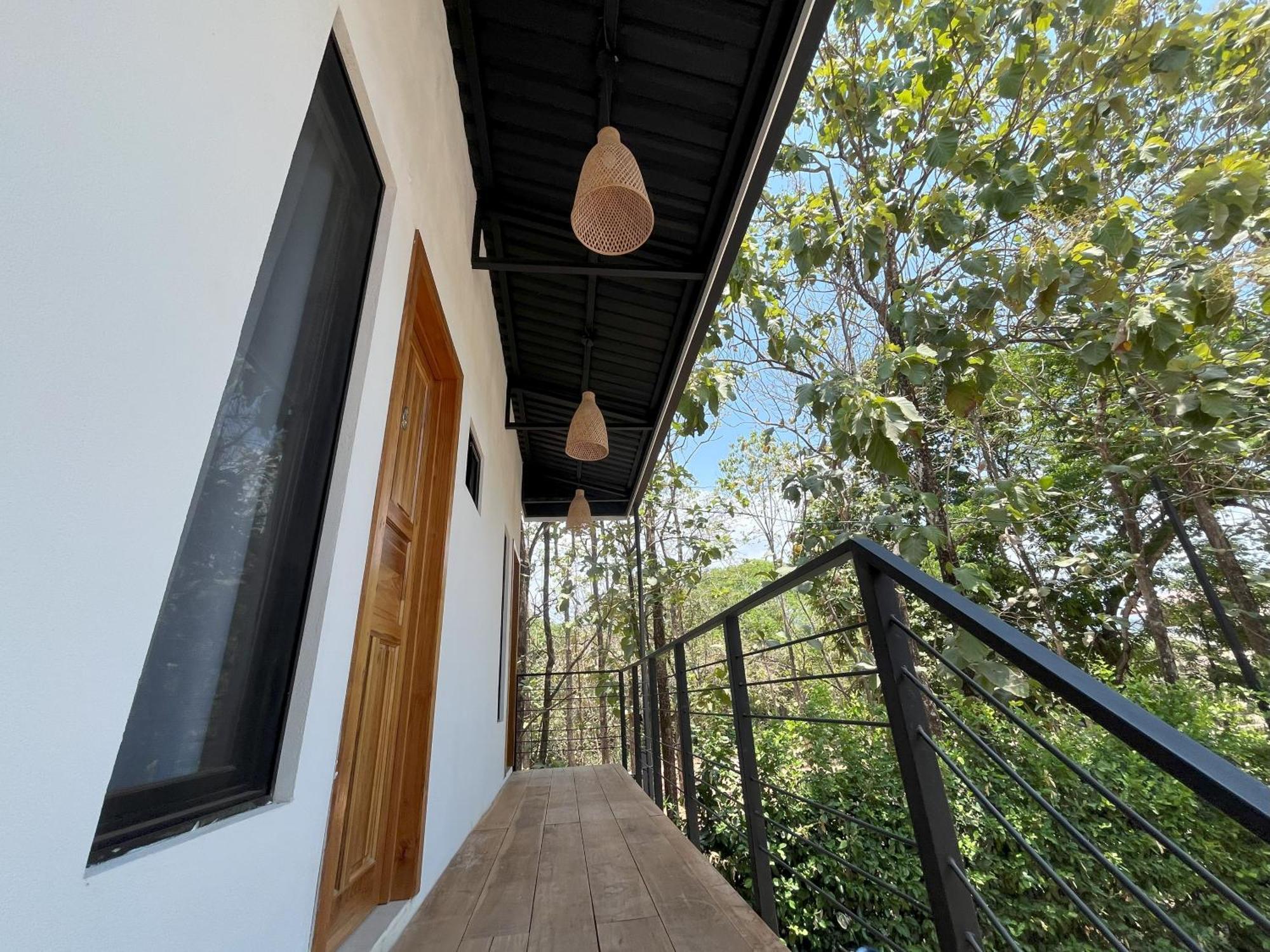 La Jungla Bed and Breakfast Puerto Carrillo Eksteriør billede